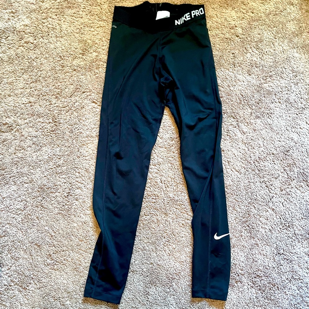 Women’s Nike Pro legging- work out wear